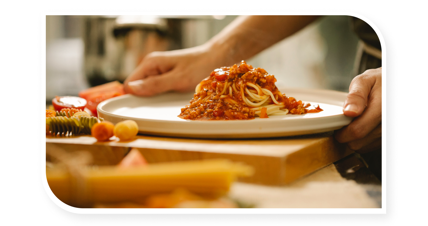 pasta bolognese spaghetti in plate